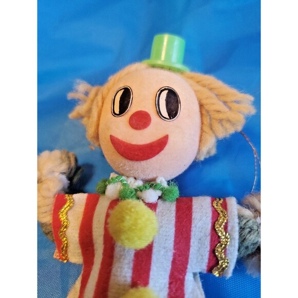 Yarn Clown Ornamnet Vintage 5" Christmas Tree Decoration - Picture 3 of 7